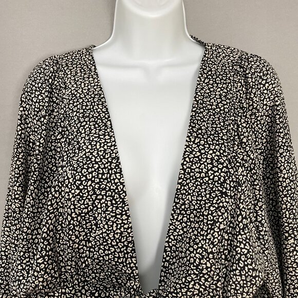 Princess Polly New Mood Top Tie Front Deep V Size 8 Animal Print Balloon Sleeve - Picture 7 of 13
